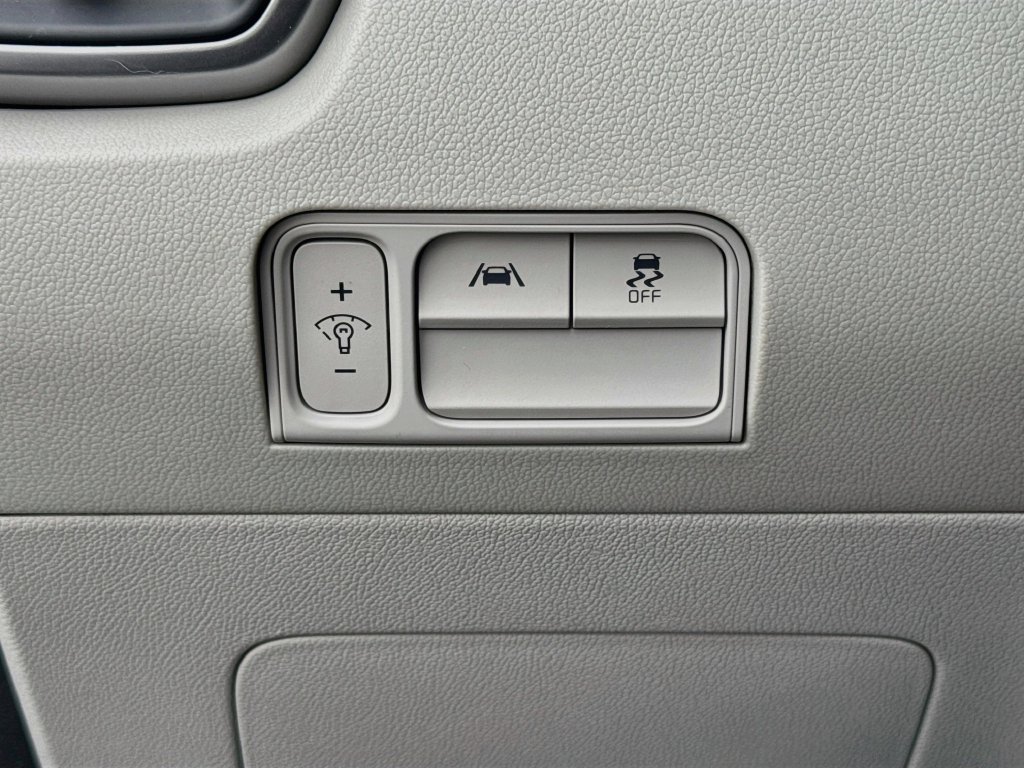 Certified 2022 Kia Sorento S FWD image 13