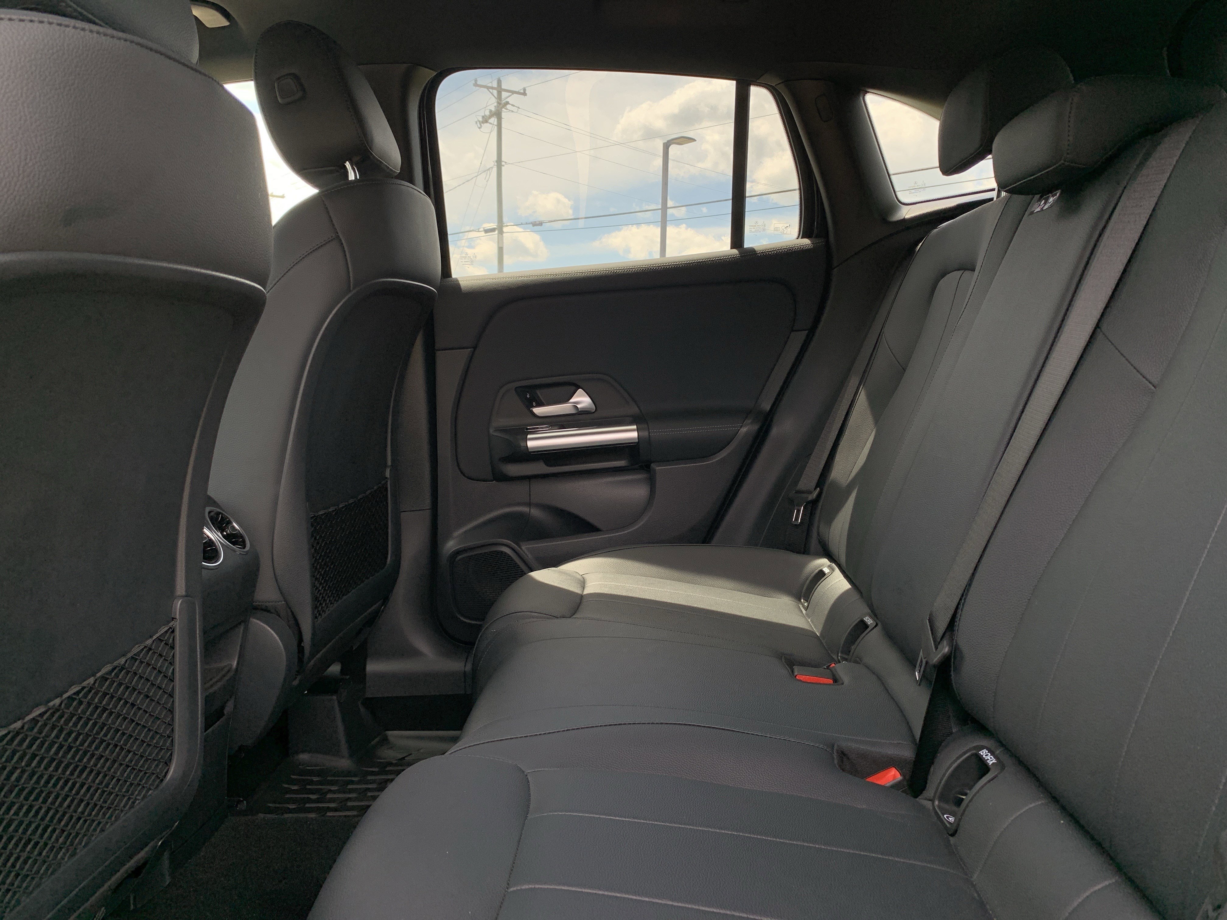 Used 2023 Mercedes-Benz GLA 250 image 32