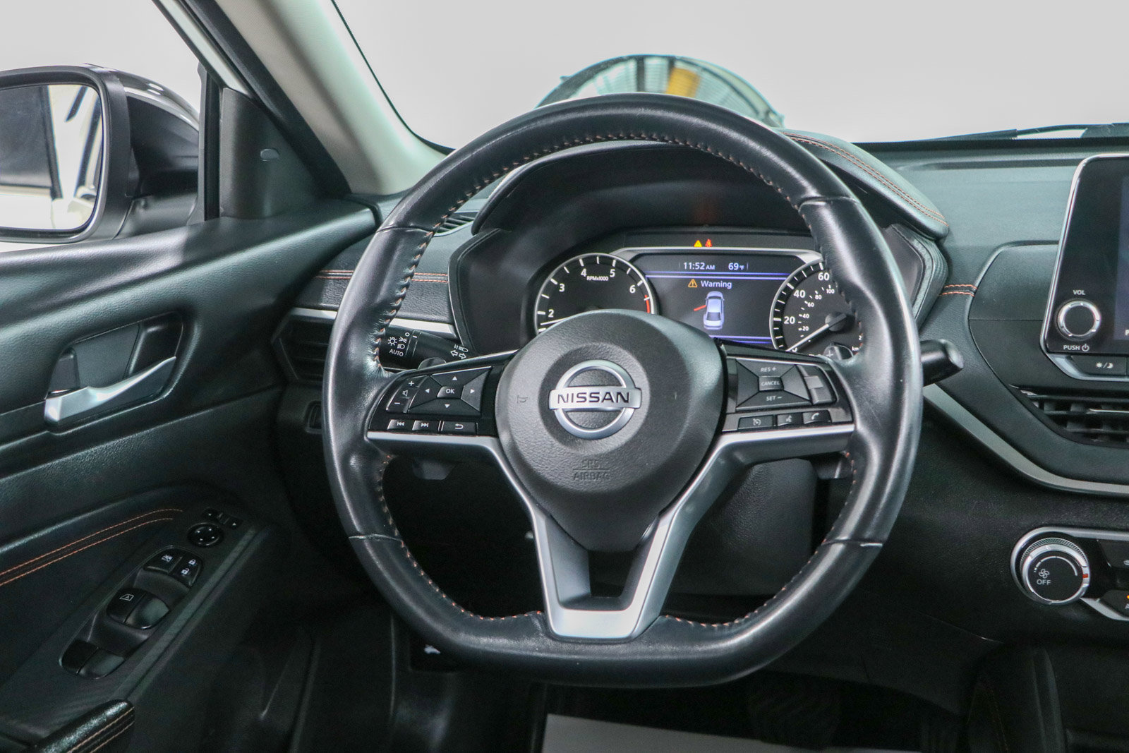 Used 2021 Nissan Altima 2.5 SR w/ SR Premium Package FWD image 12