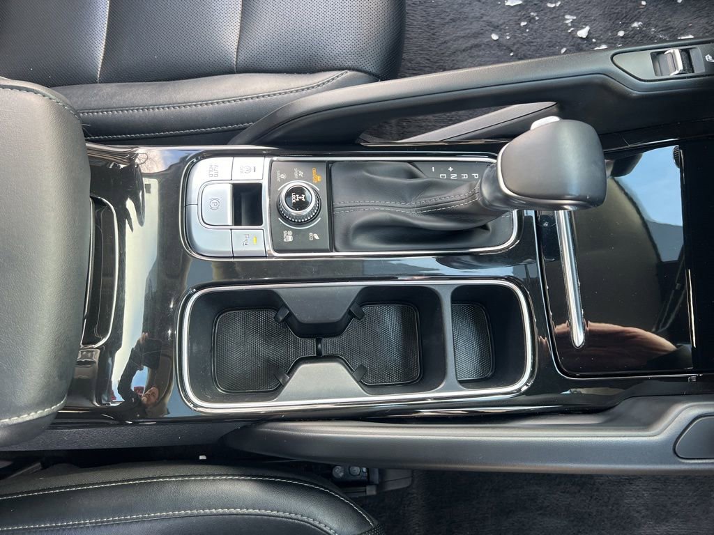 Certified 2023 Kia Telluride S w/ S Sunroof Package image 24