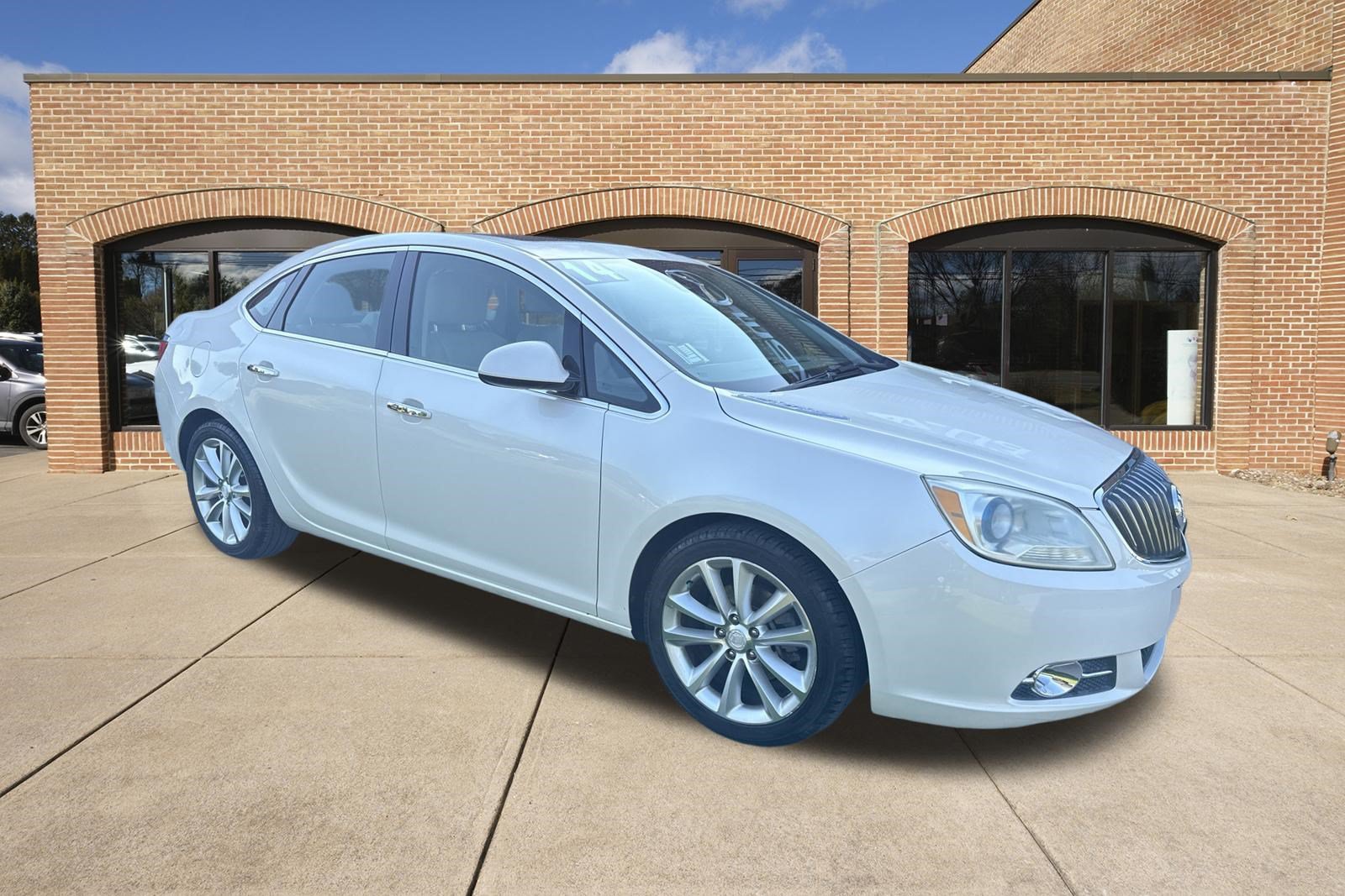 Used 2014 Buick Verano Leather FWD image 1