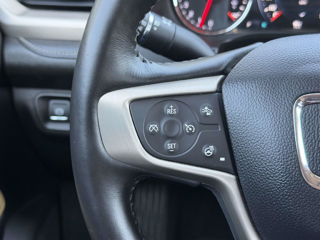 Used 2019 GMC Acadia Denali w/ Technology Package AWD/4WD image 9