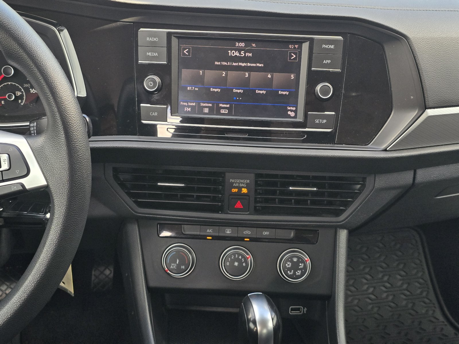 Used 2019 Volkswagen Jetta S w/ Driver Assistance Package FWD image 16