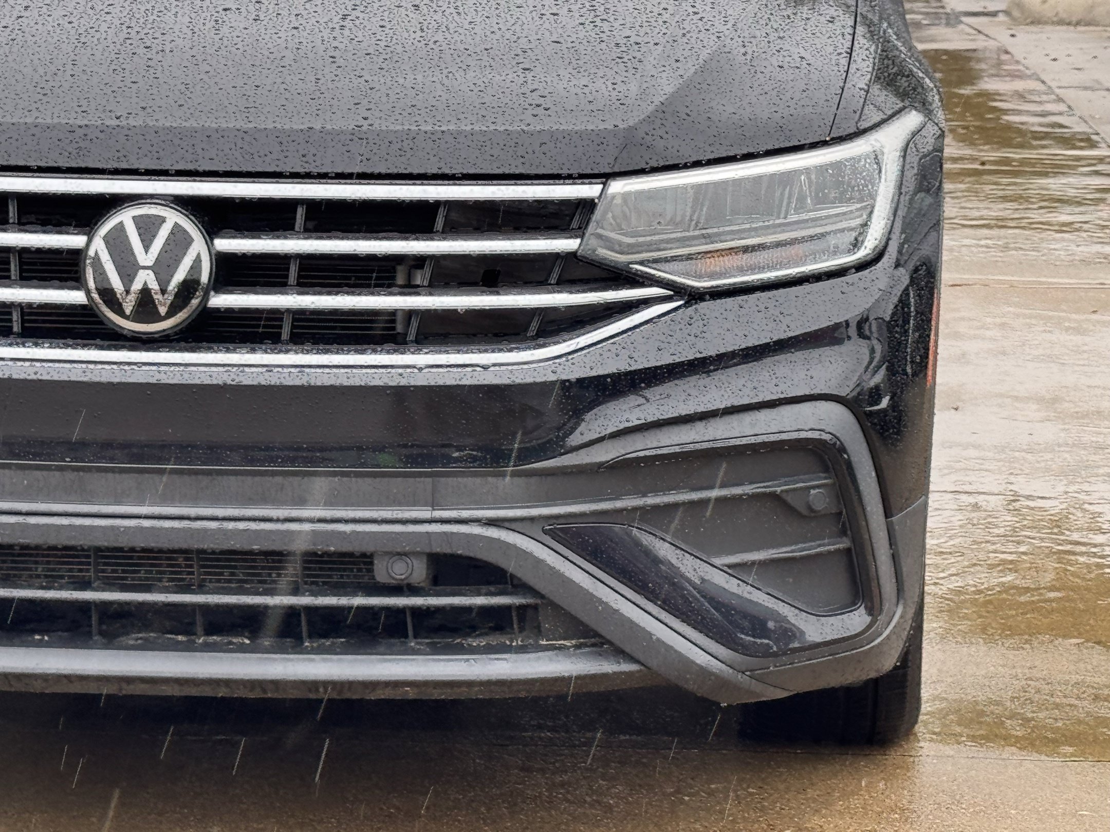 Used 2022 Volkswagen Tiguan SE FWD image 10