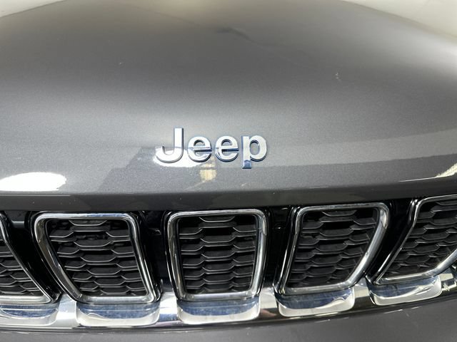 Used 2024 Jeep Grand Cherokee Limited 4xe AWD/4WD image 10