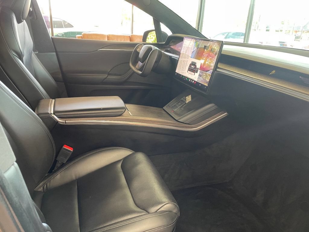 Used 2022 Tesla Model X AWD/4WD image 32
