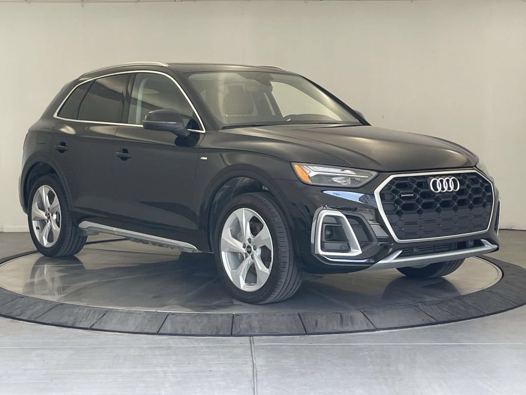 Certified 2025 Audi Q5 2.0T Premium Plus w/ Premium Plus Package AWD/4WD image 9
