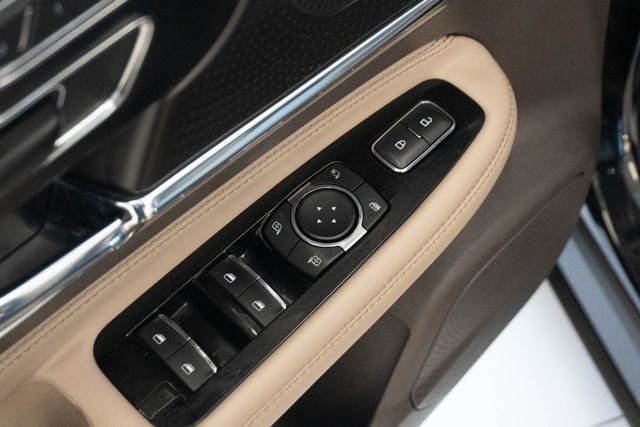 Used 2024 Lincoln Corsair Reserve w/ Jet Appearance Package AWD/4WD image 19