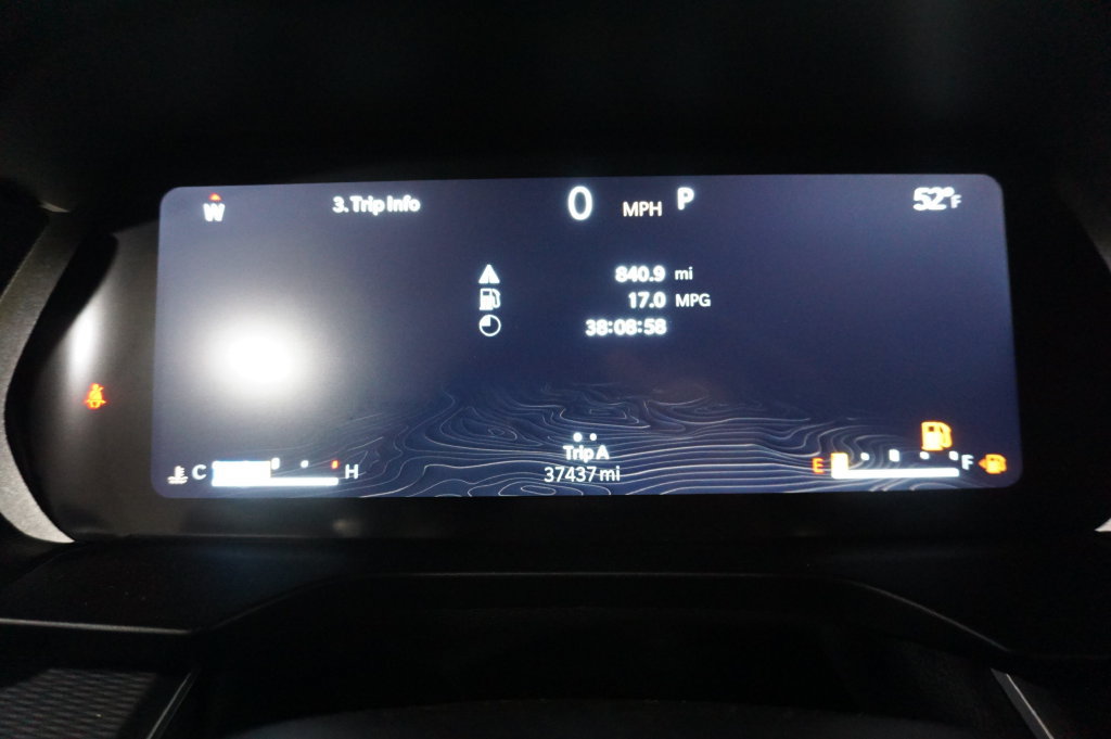 Used 2023 Jeep Grand Cherokee Altitude AWD/4WD image 7