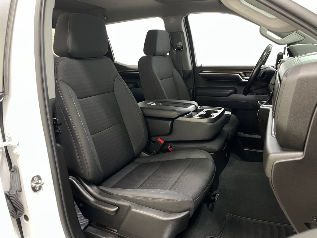 Certified 2022 Chevrolet Silverado 1500 LT AWD/4WD image 35