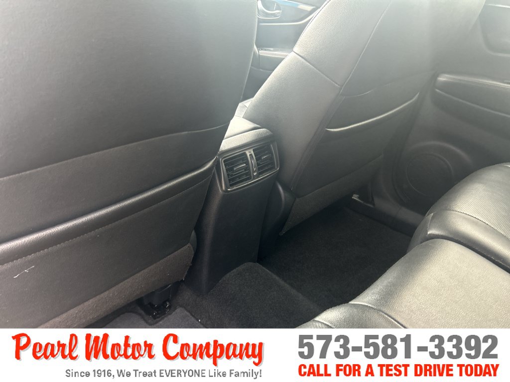 Used 2020 Nissan Rogue SL AWD/4WD image 22