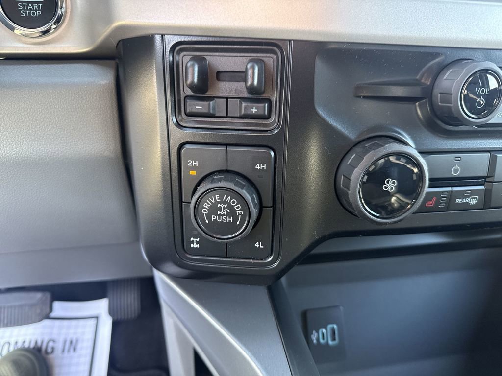 New 2026 Ford F250 XLT w/ XLT Premium Package AWD/4WD image 31