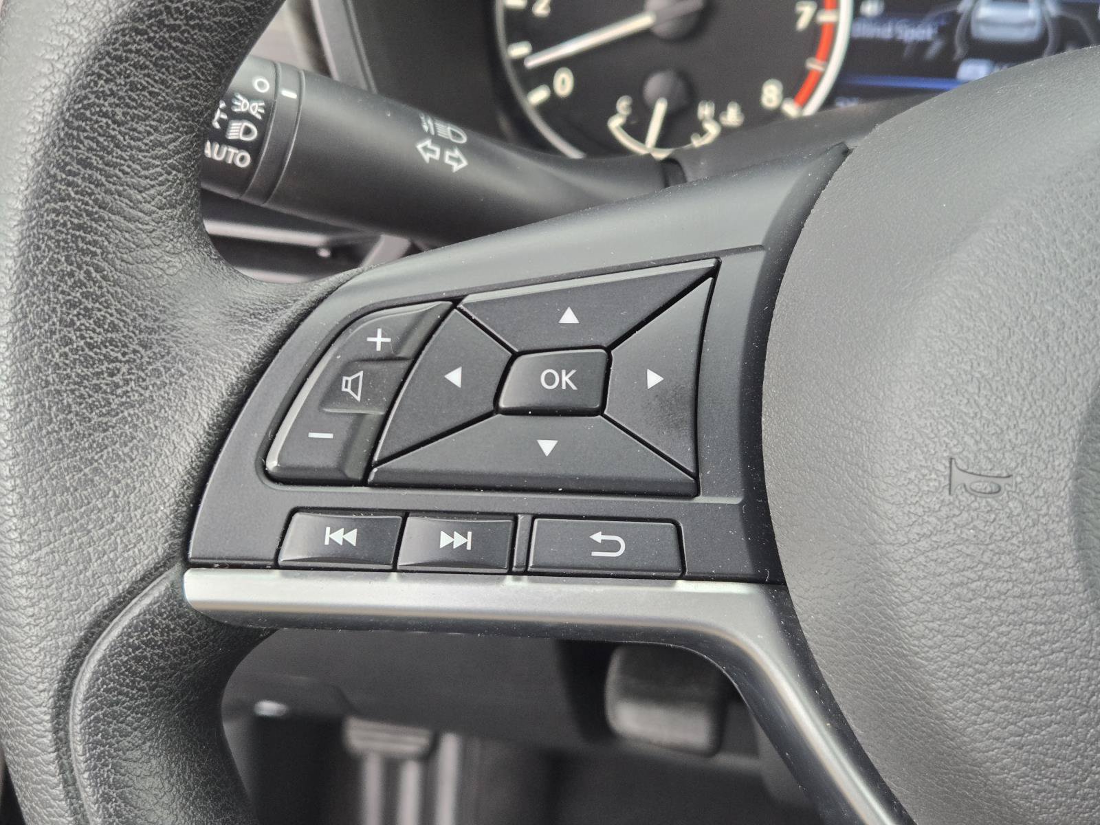 Used 2023 Nissan Altima 2.5 SV FWD image 18