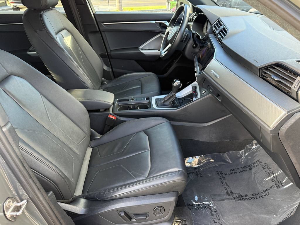 Used 2024 Audi Q3 2.0T Premium AWD/4WD image 13