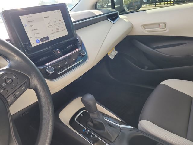 Used 2025 Toyota Corolla LE w/ Convenience Package image 20