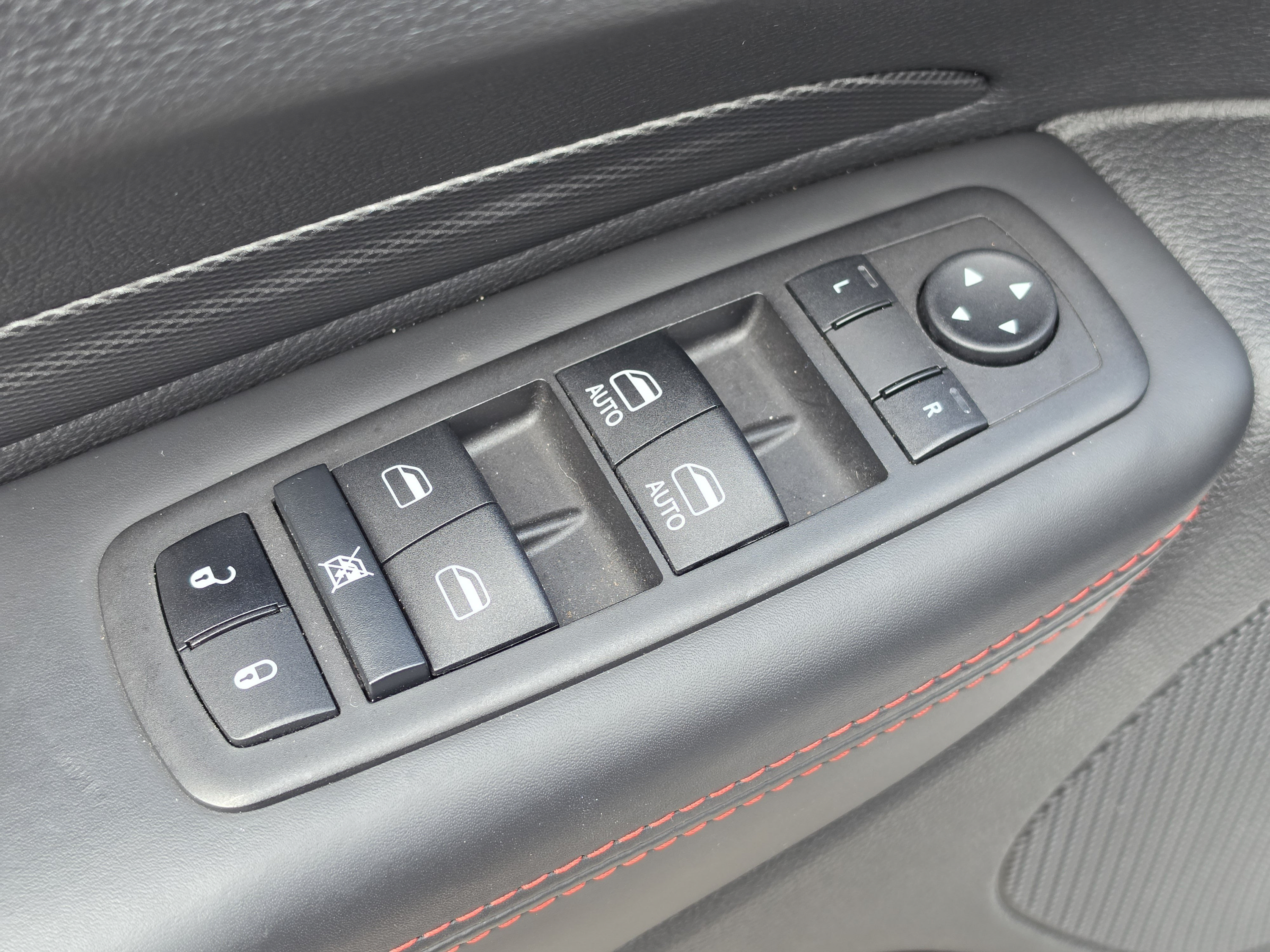Used 2023 Dodge Durango R/T RWD image 25