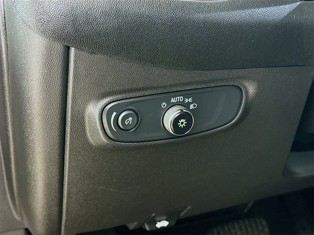 Used 2024 Chevrolet Equinox LT image 16