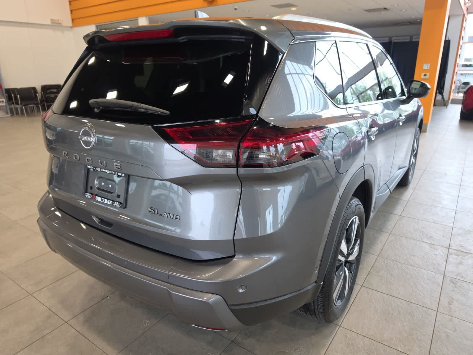 Used 2026 Nissan Rogue SL AWD/4WD image 8