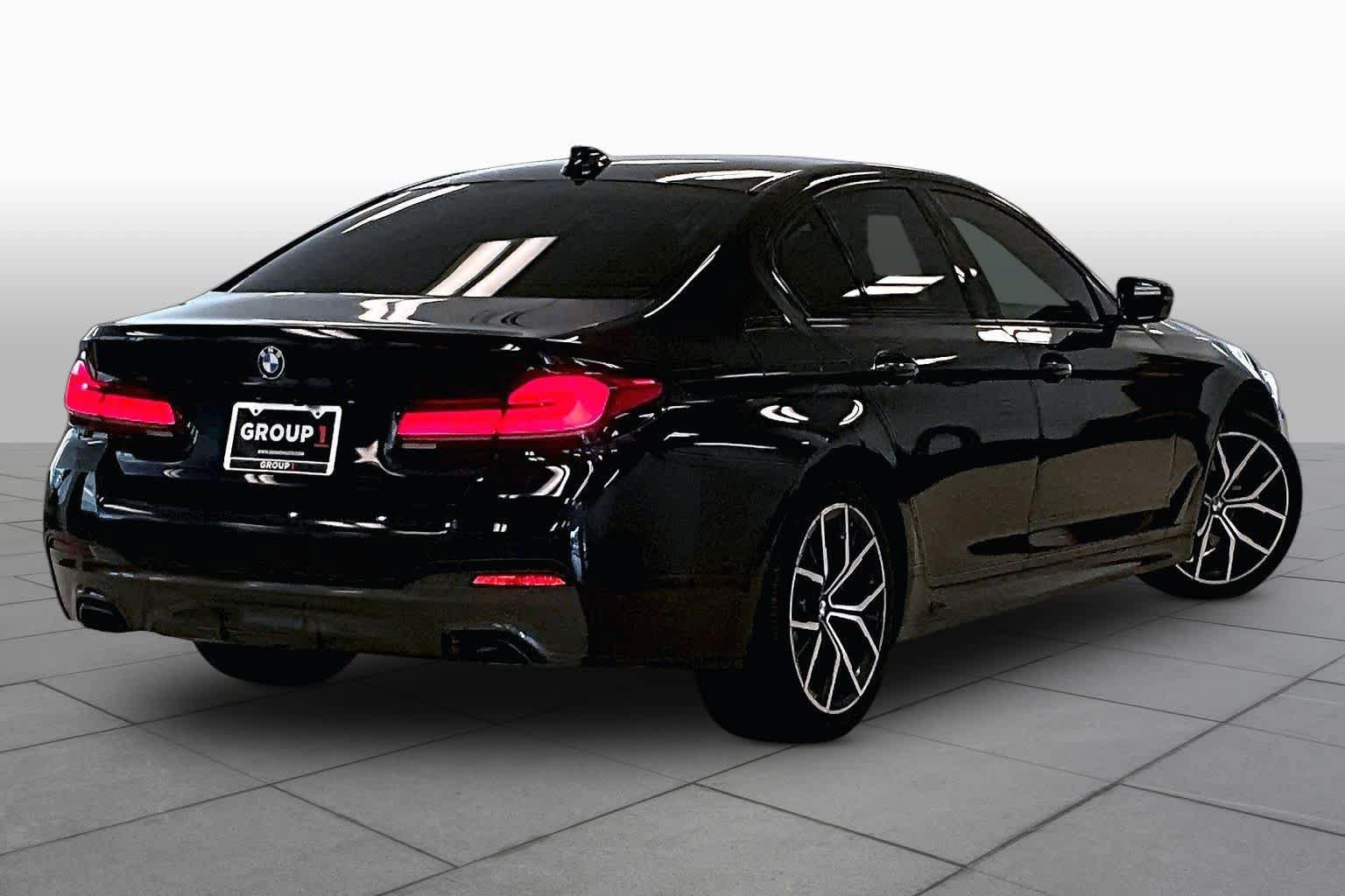 Used 2021 BMW 530i w/ M Sport Package RWD image 11