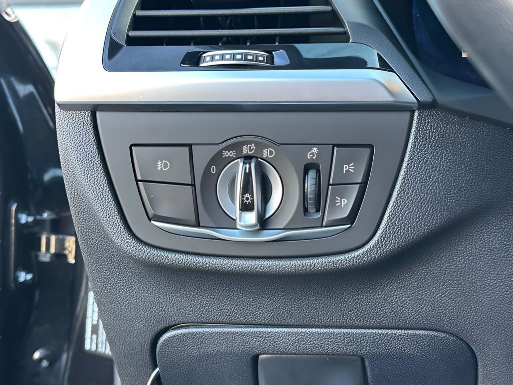 Used 2020 BMW X4 xDrive30i w/ Convenience Package image 43