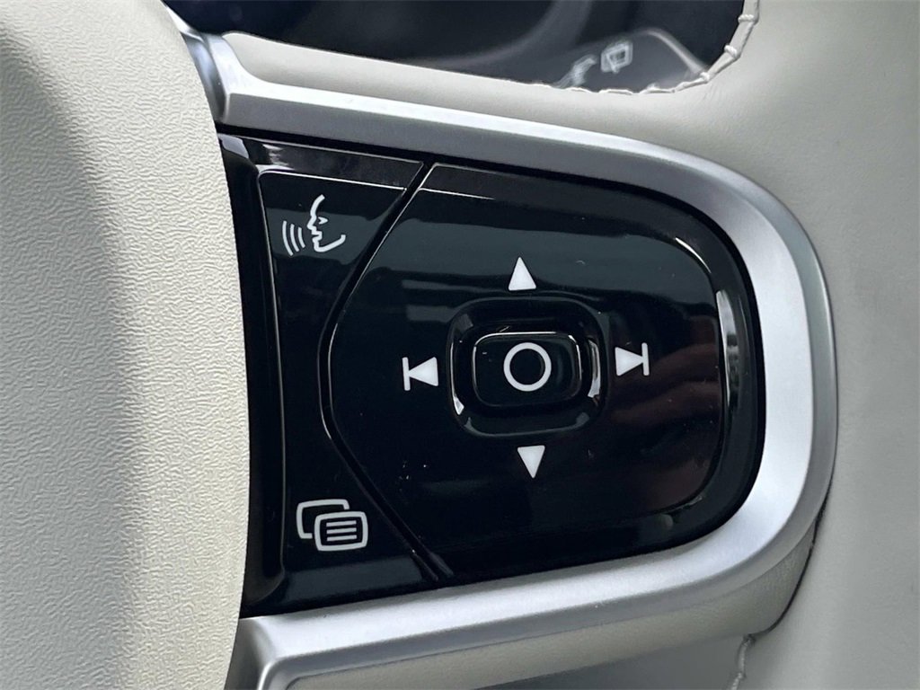 New 2026 Volvo XC90 B6 Ultra image 26