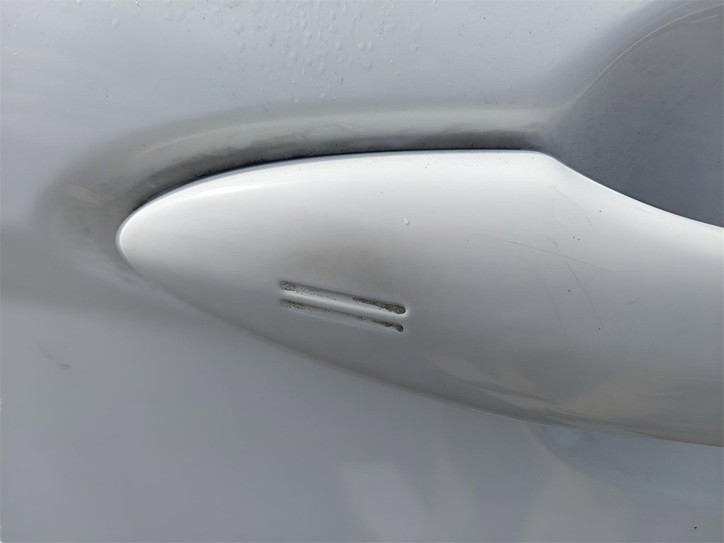 Used 2018 Toyota Camry SE image 15