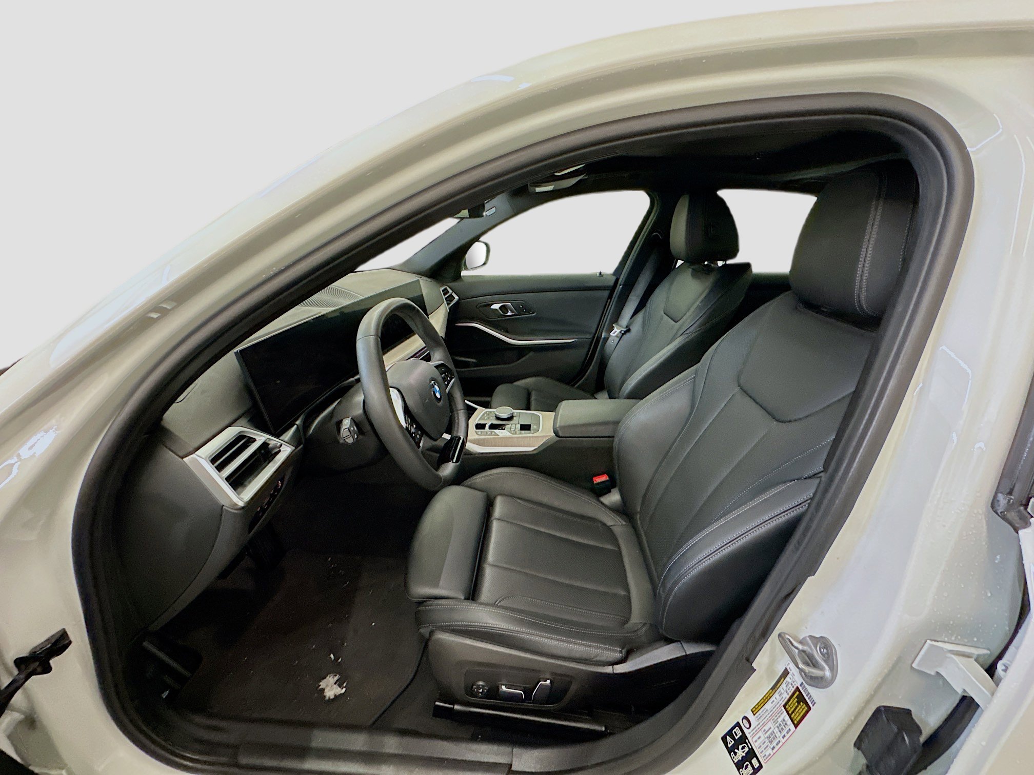 Used 2025 BMW 330i xDrive 330i xDrive image 13