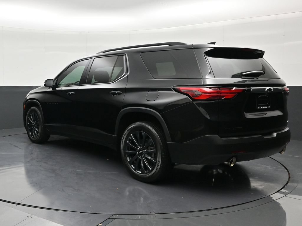 Used 2022 Chevrolet Traverse RS FWD image 3