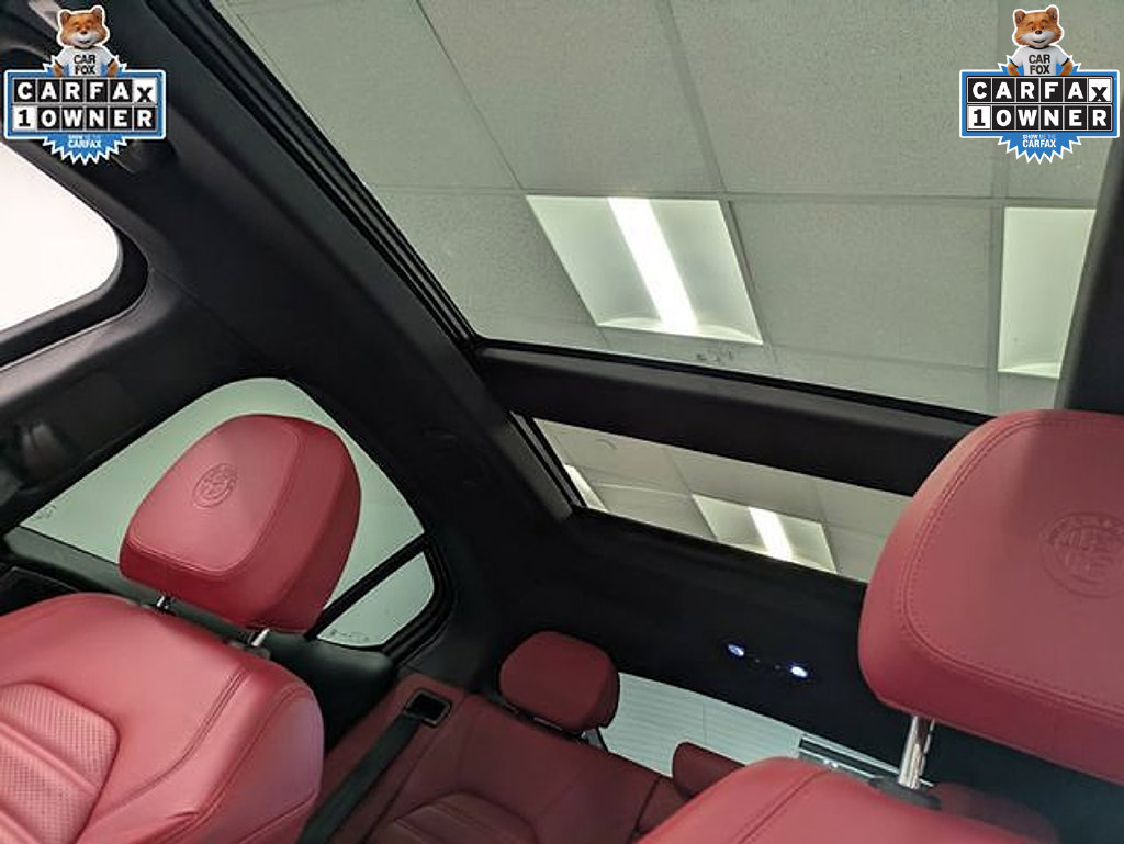 Used 2023 Alfa Romeo Stelvio Veloce AWD/4WD image 22