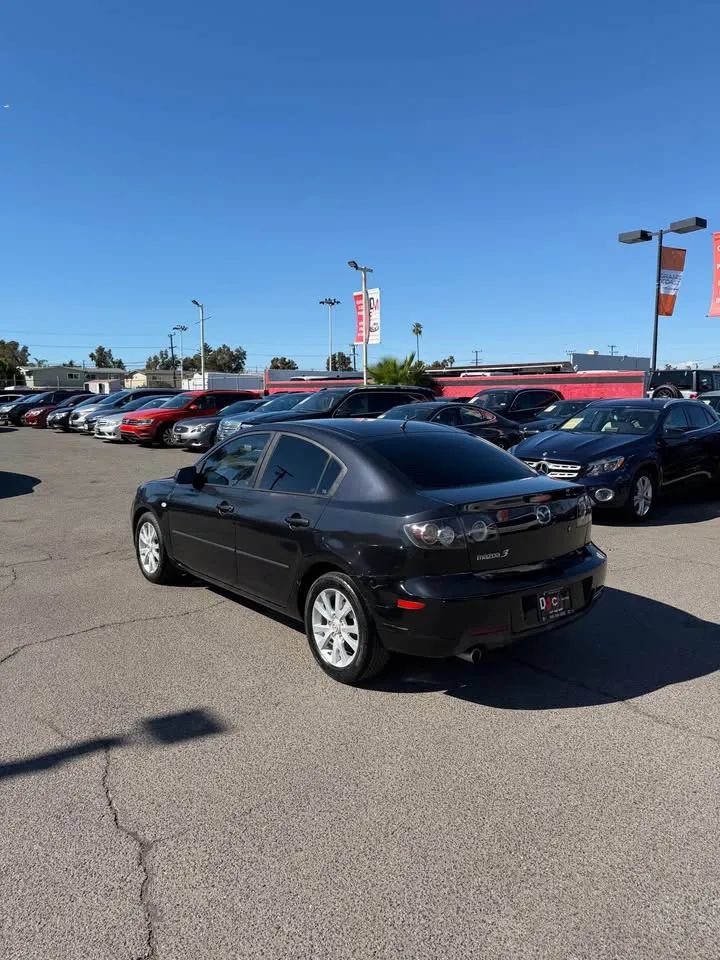Used 2007 MAZDA MAZDA3 i Touring FWD image 4