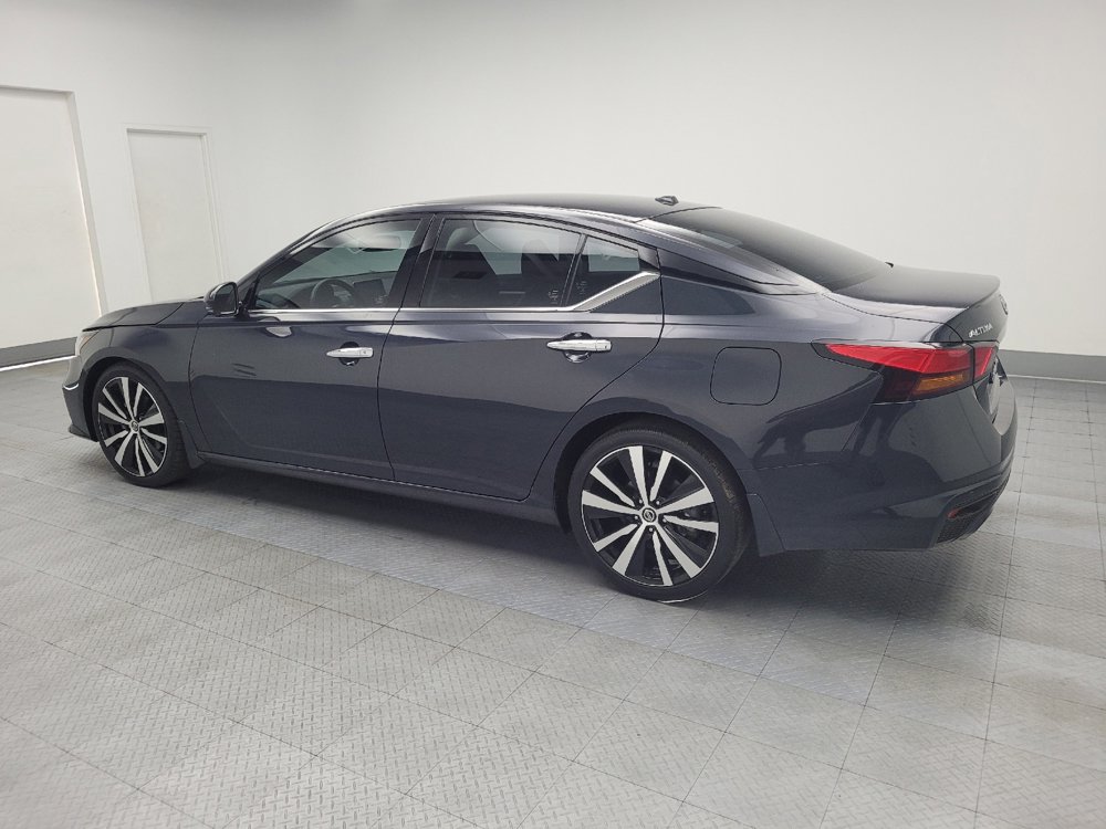 Used 2020 Nissan Altima 2.0 Platinum image 3