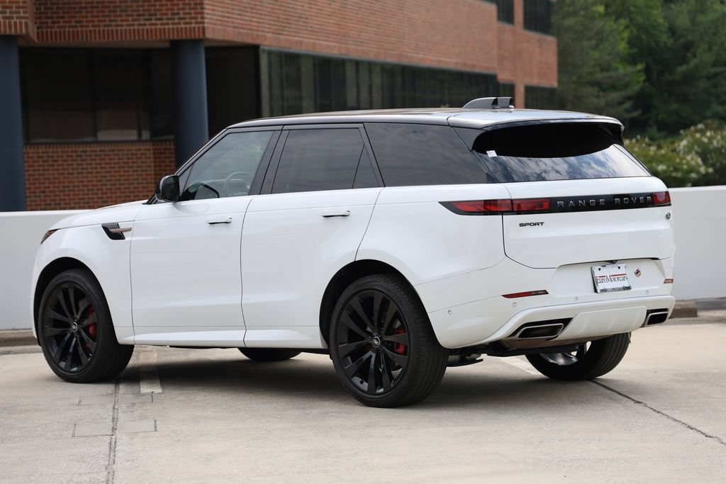 Used 2023 Land Rover Range Rover Sport SE Dynamic AWD/4WD image 2