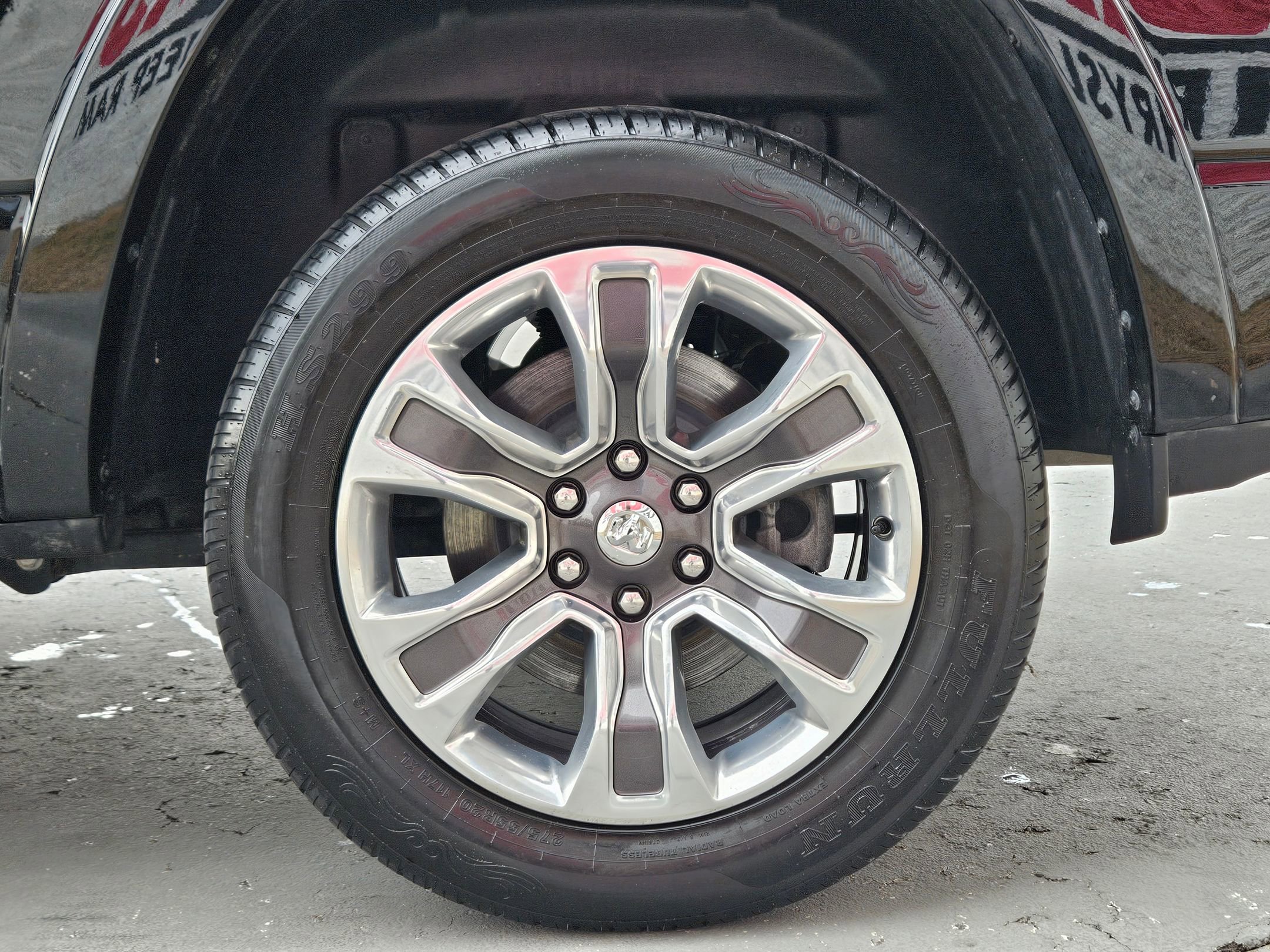 Used 2024 RAM 1500 Limited image 28