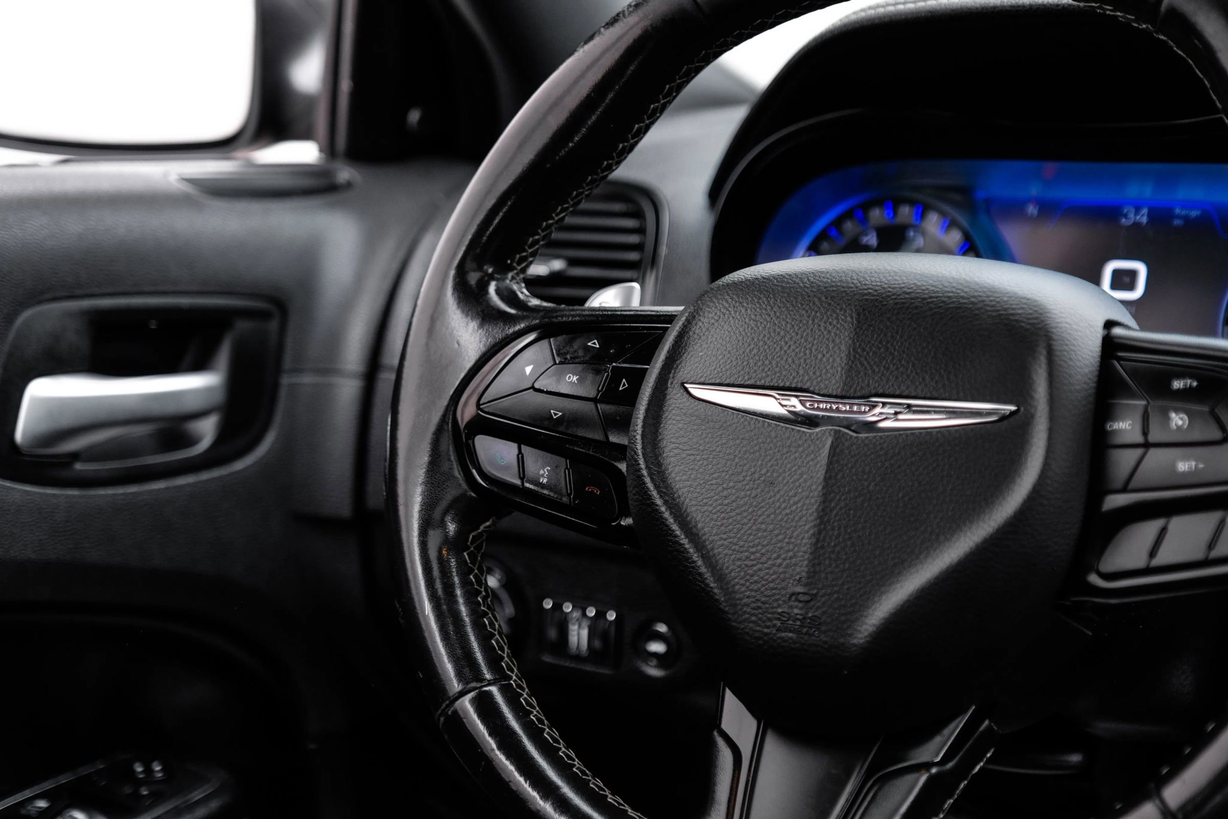 Used 2020 Chrysler 300 S RWD image 29