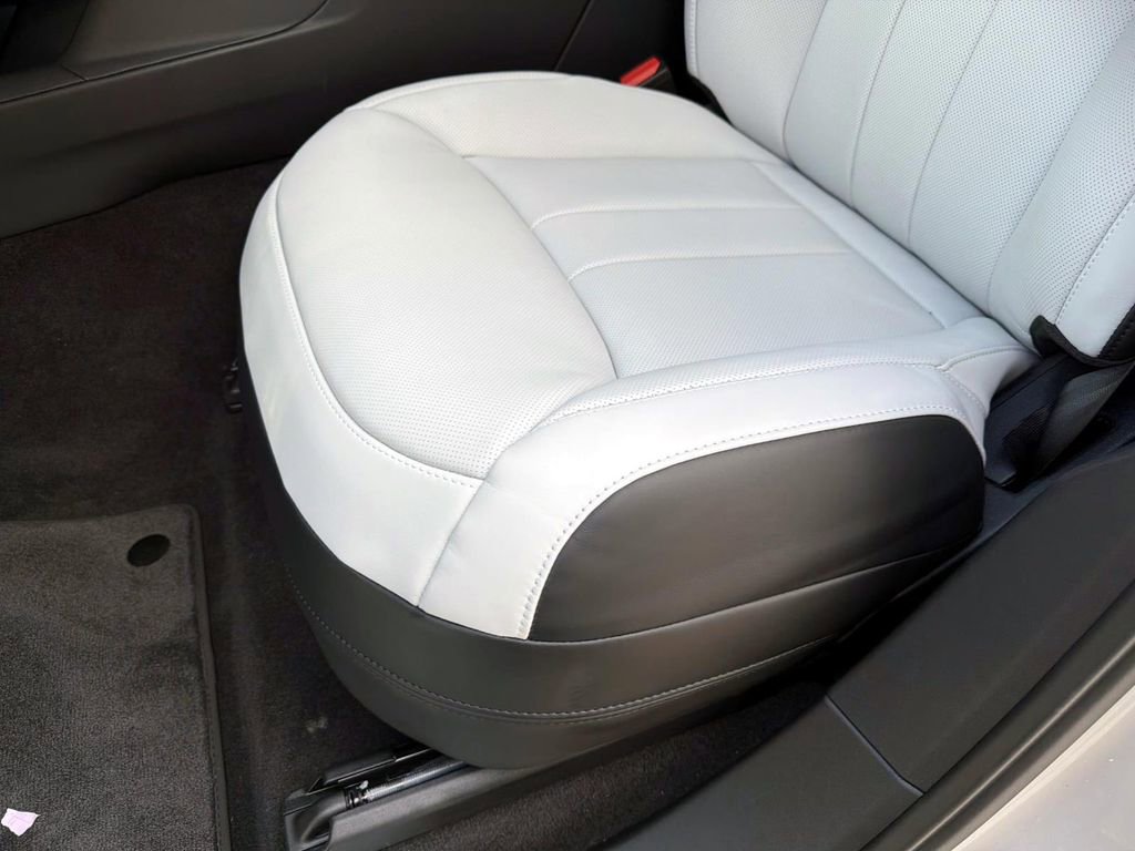 New 2026 Land Rover Range Rover Sport Dynamic SE image 18