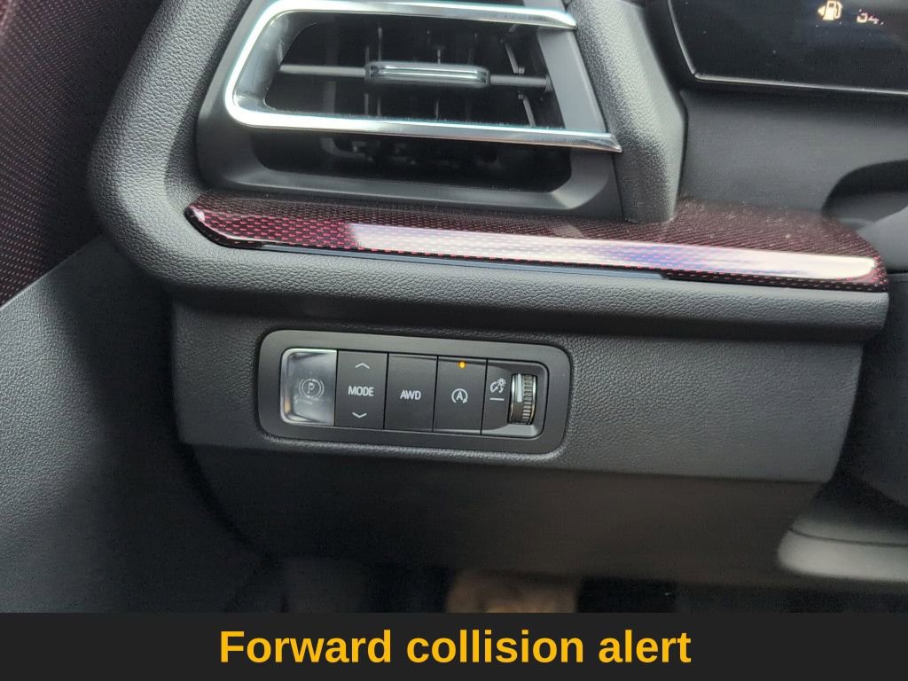 Used 2025 Chevrolet Traverse RS image 17