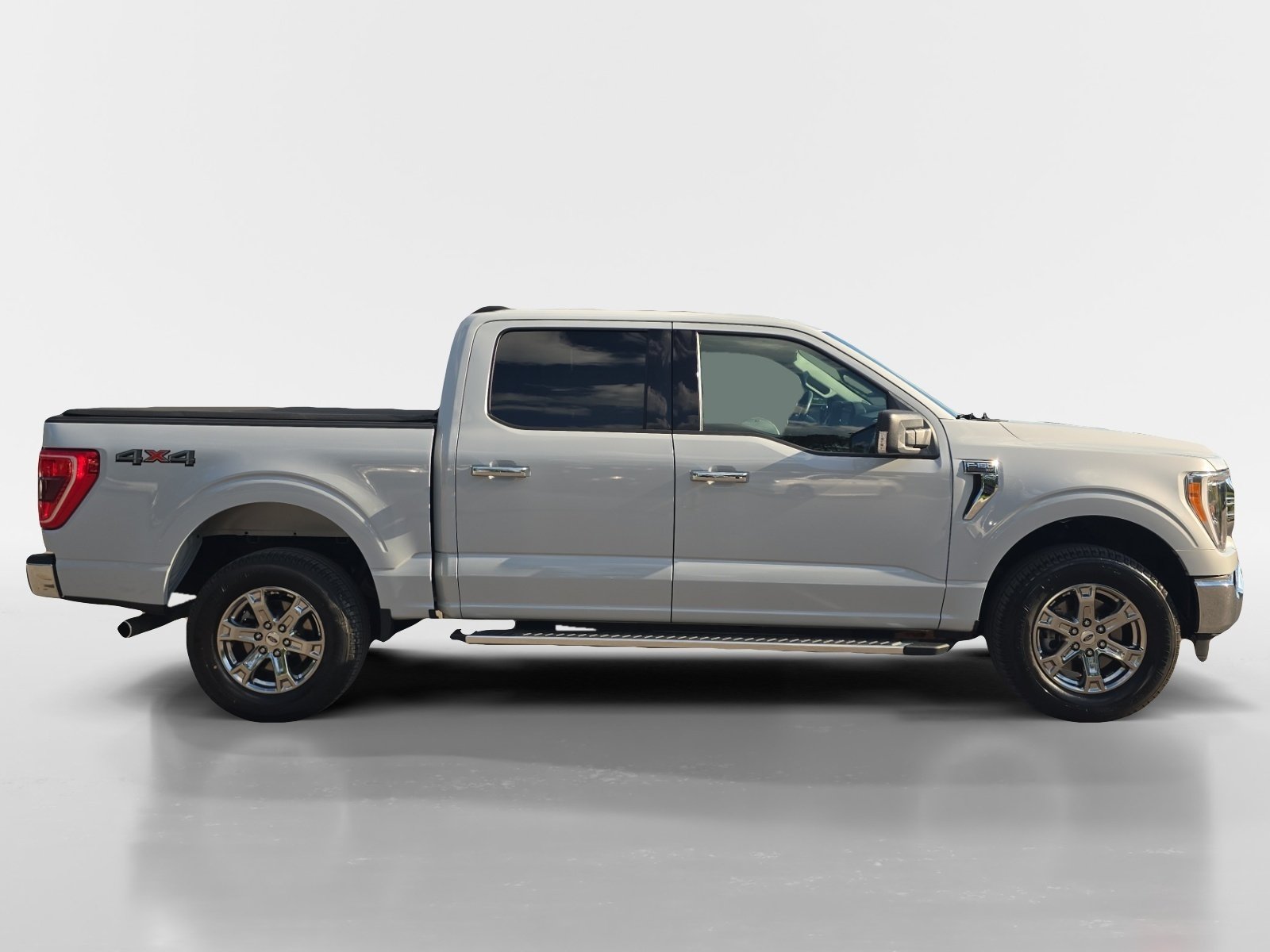 Used 2022 Ford F150 XLT w/ Equipment Group 302A High AWD/4WD image 7