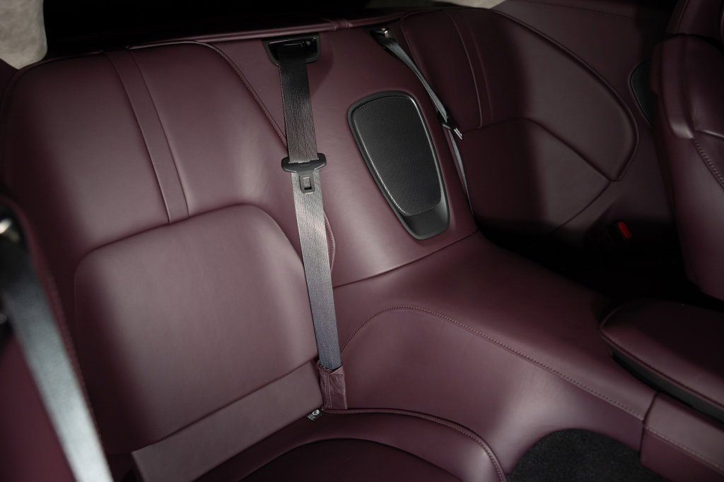 Used 2019 Aston Martin DB11 Coupe image 7