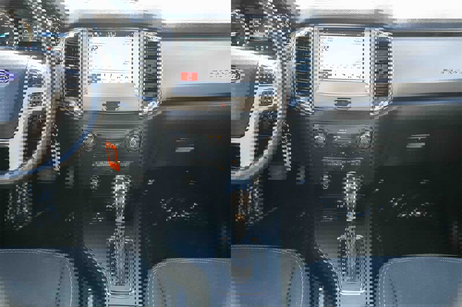 Used 2019 Ford Ranger XLT w/ Equipment Group 301A Mid image 12