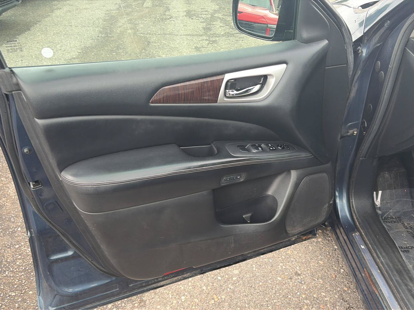 Used 2013 Nissan Pathfinder SL AWD/4WD image 15