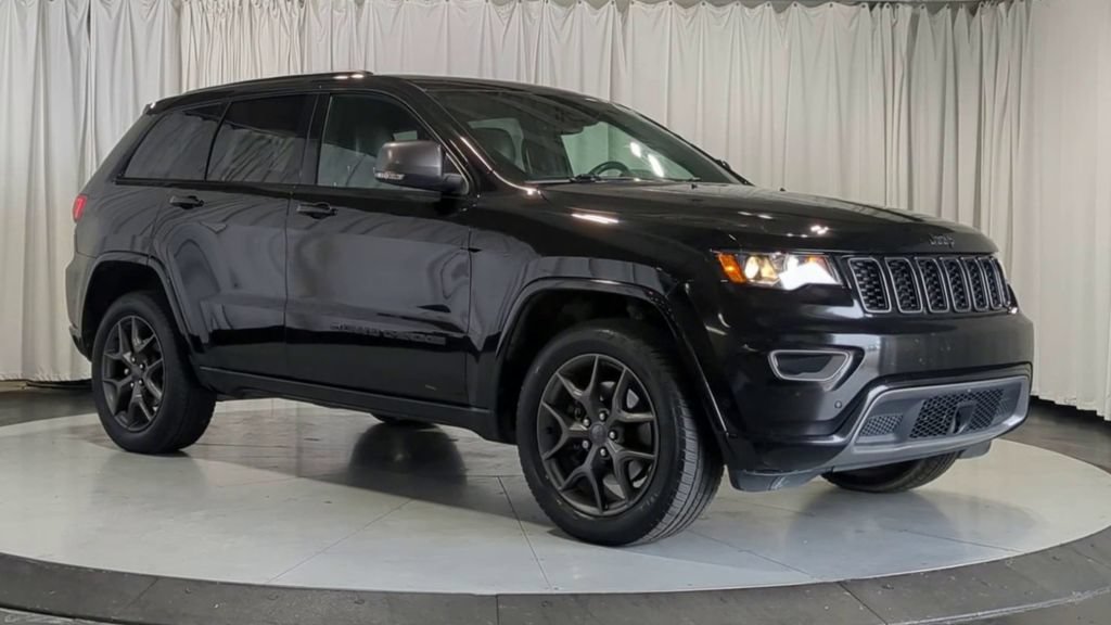 Used 2021 Jeep Grand Cherokee Limited w/ Quick Order Package 28K 80th AWD/4WD image 3