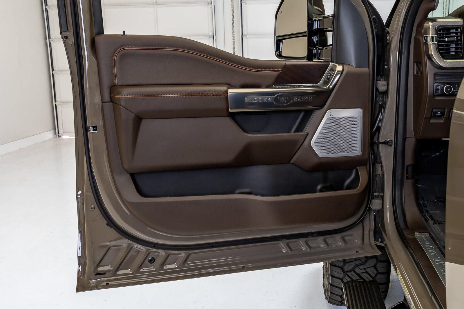 Used 2026 Ford F450 King Ranch w/ Chrome Package AWD/4WD image 46