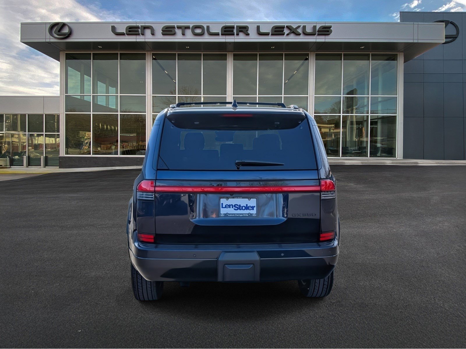 Certified 2025 Lexus GX 550 w/ Accessory Package (2T) image 4