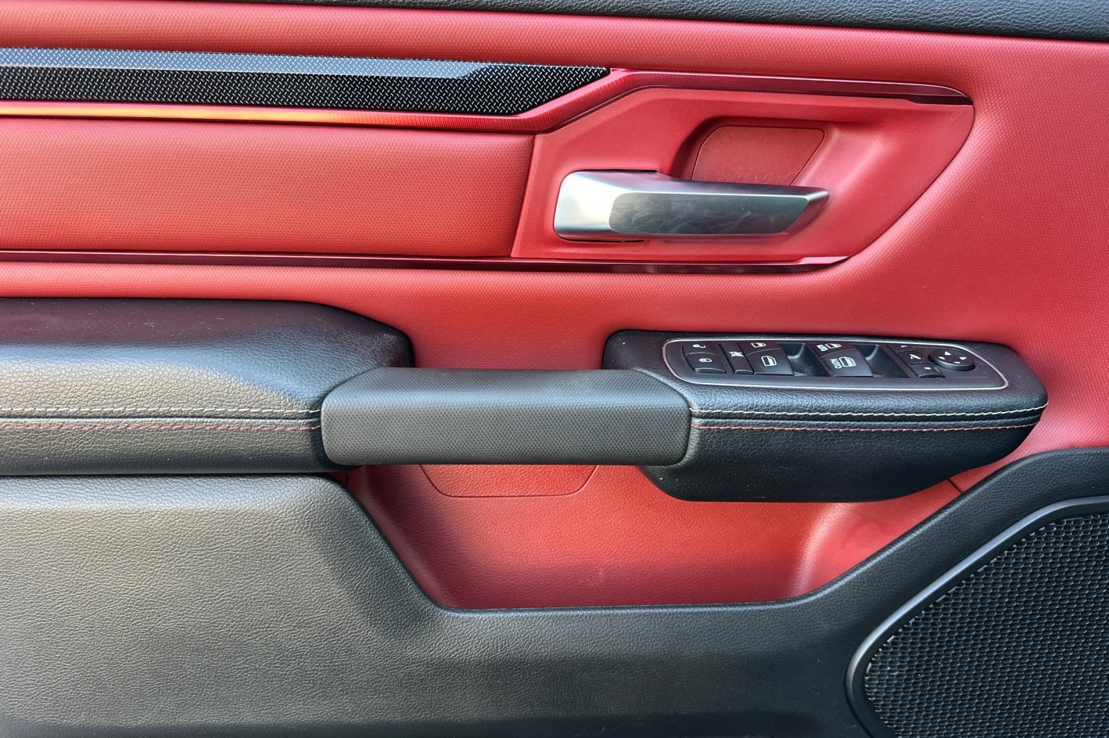 Used 2019 RAM 1500 Rebel w/ Rebel Level 2 Equipment Group AWD/4WD image 10