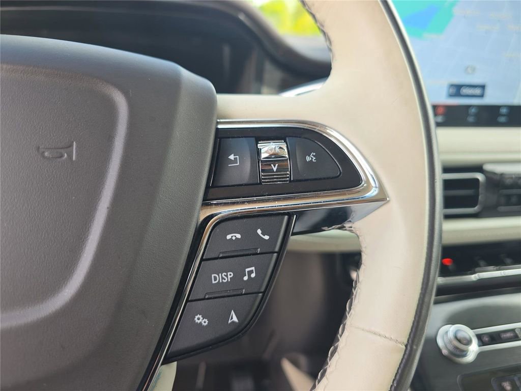 Used 2023 Lincoln Nautilus Black Label AWD/4WD image 23