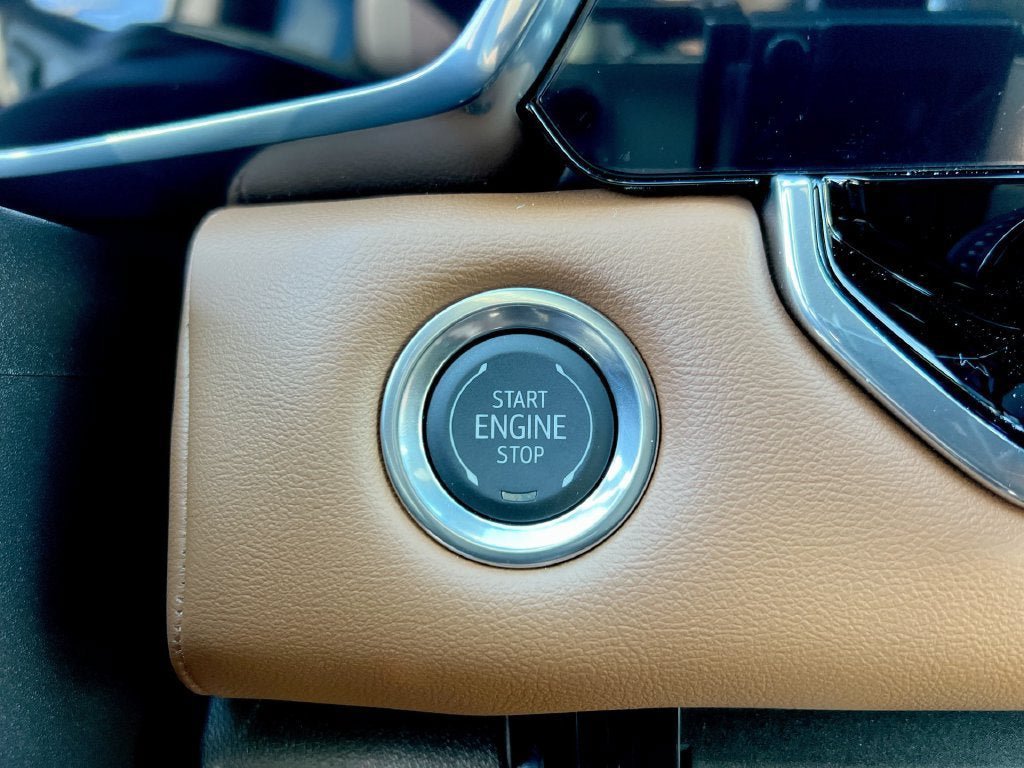 New 2026 GMC Canyon AT4 AWD/4WD image 15
