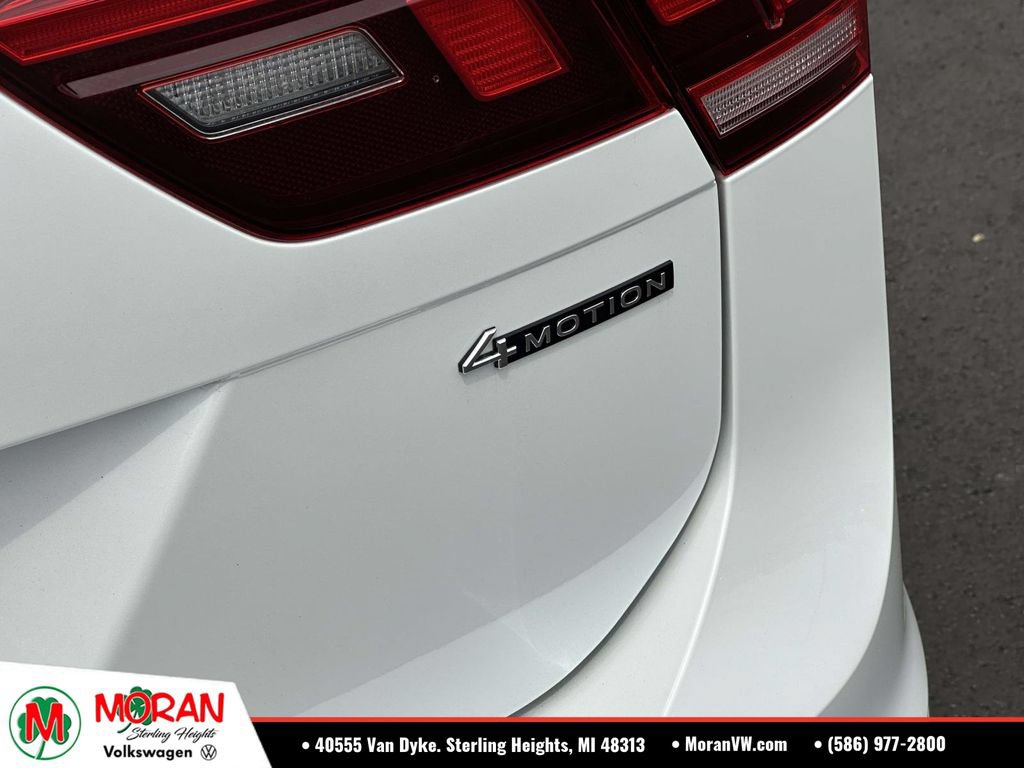 Certified 2024 Volkswagen Tiguan SEL R-Line AWD/4WD image 11