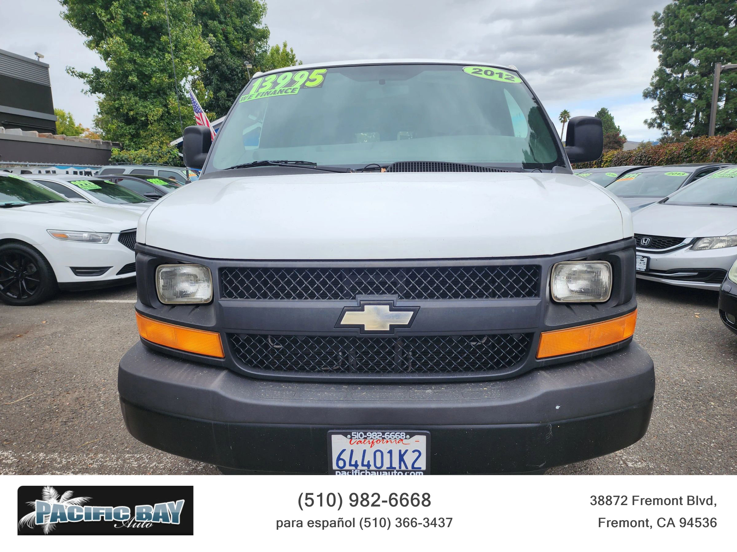Used 2012 Chevrolet Express 2500 image 2