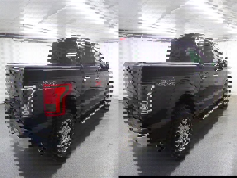 Used 2017 Ford F150 XLT w/ Equipment Group 302A Luxury image 6