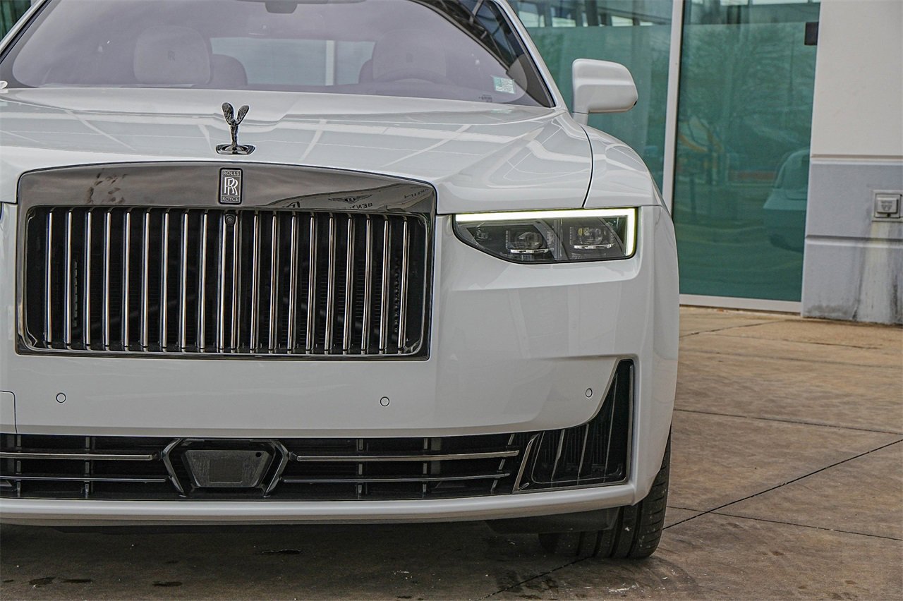 New 2025 Rolls-Royce Ghost Black Badge image 7